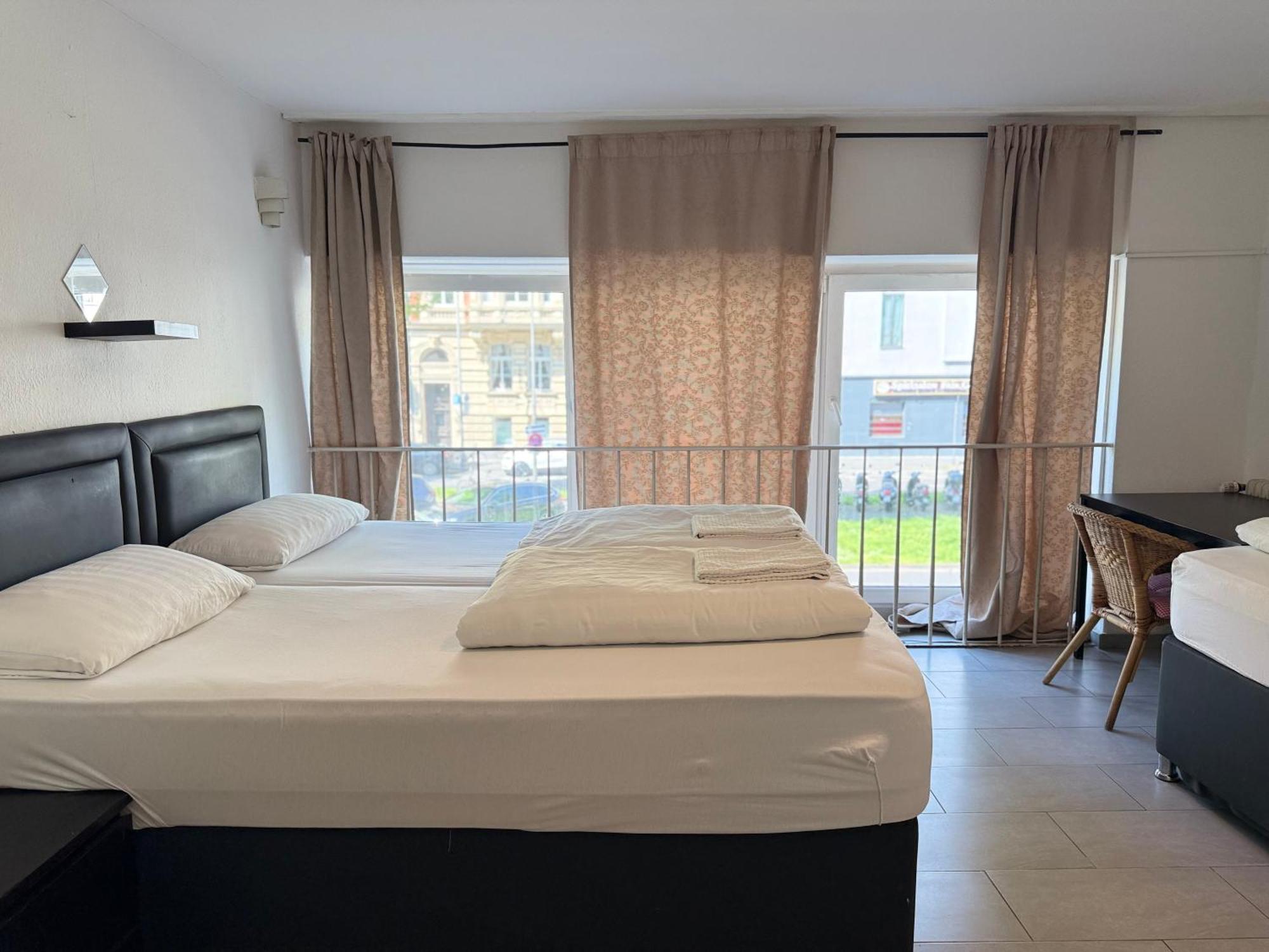 Hotel Garni Emir Cologne Extérieur photo