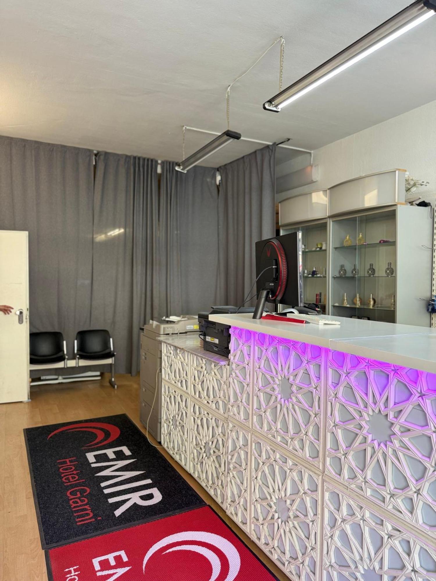 Hotel Garni Emir Cologne Extérieur photo