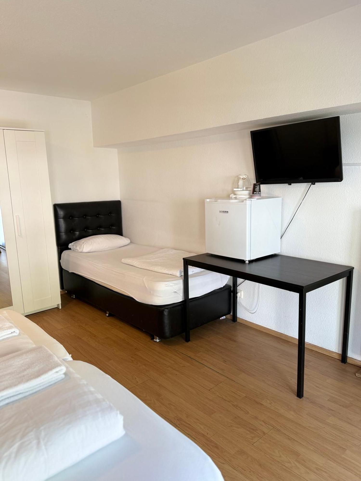 Hotel Garni Emir Cologne Extérieur photo