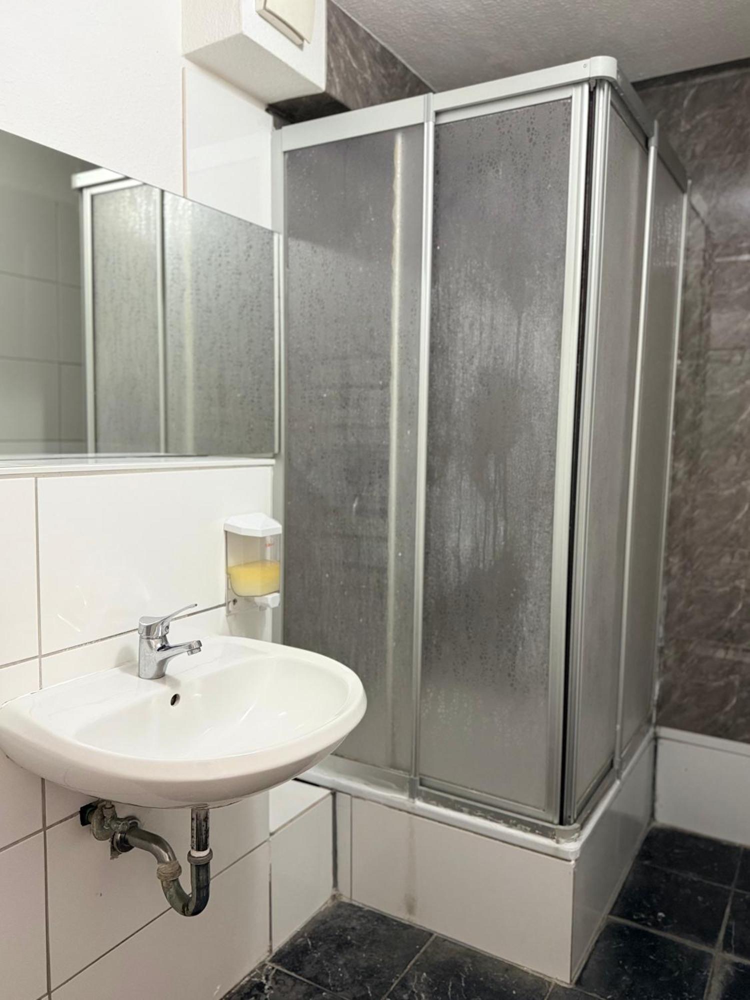 Hotel Garni Emir Cologne Extérieur photo